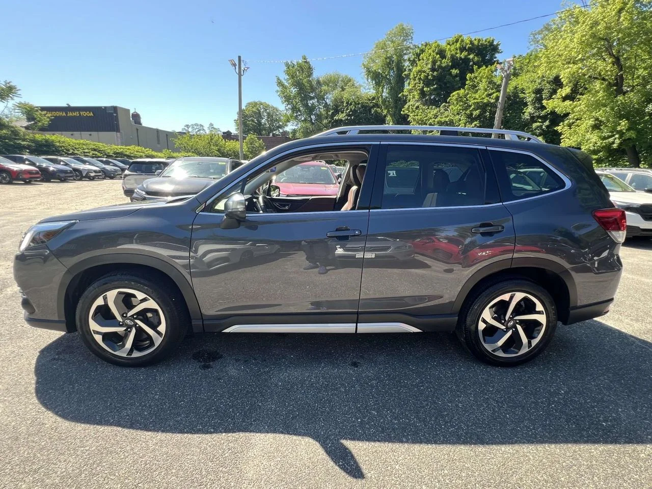 Used 2023 Magnetite Gray Metallic Subaru Touring image 4