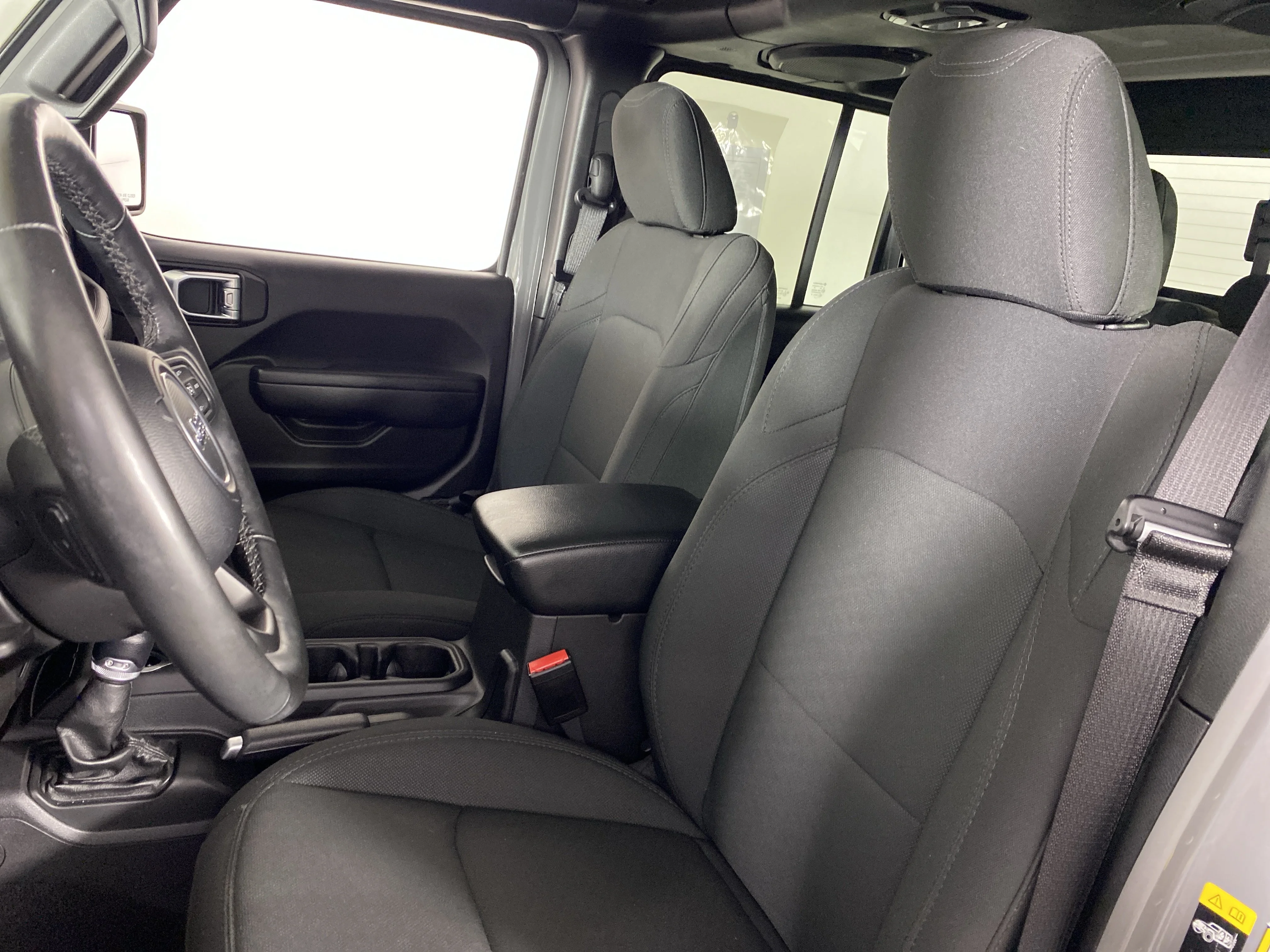 Used 2022 Sting-Gray Clearcoat Jeep  image 17