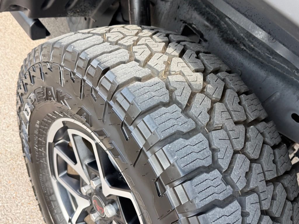 Used 2025 Gray Jeep Rubicon image 41