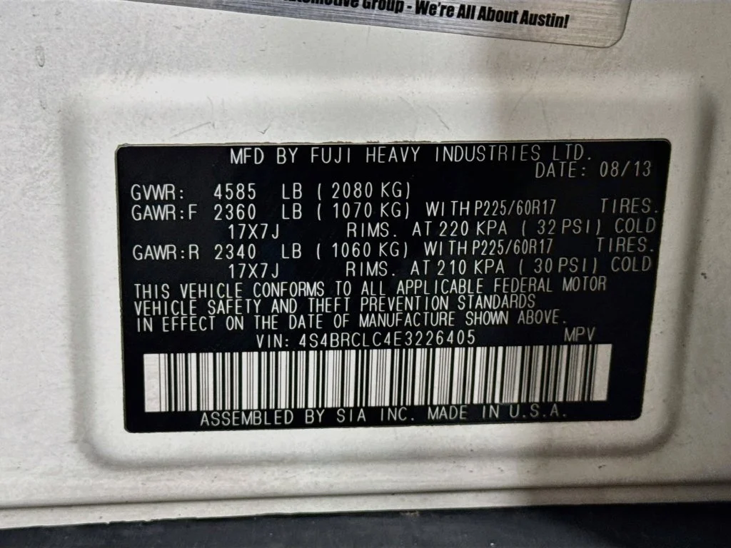 Used 2014 White Subaru 2.5i image 41