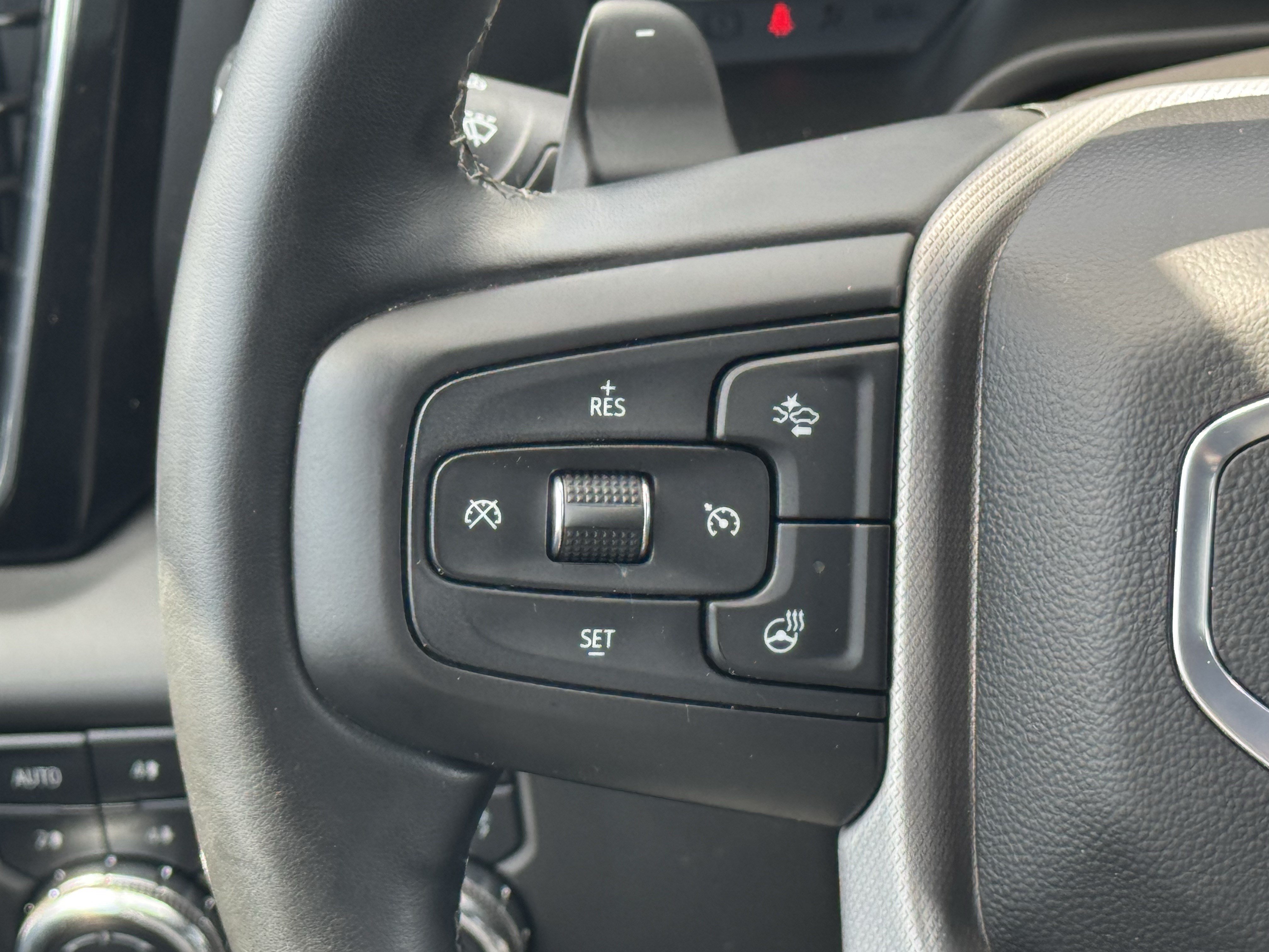 Used 2025 Sterling Metallic GMC Denali image 12