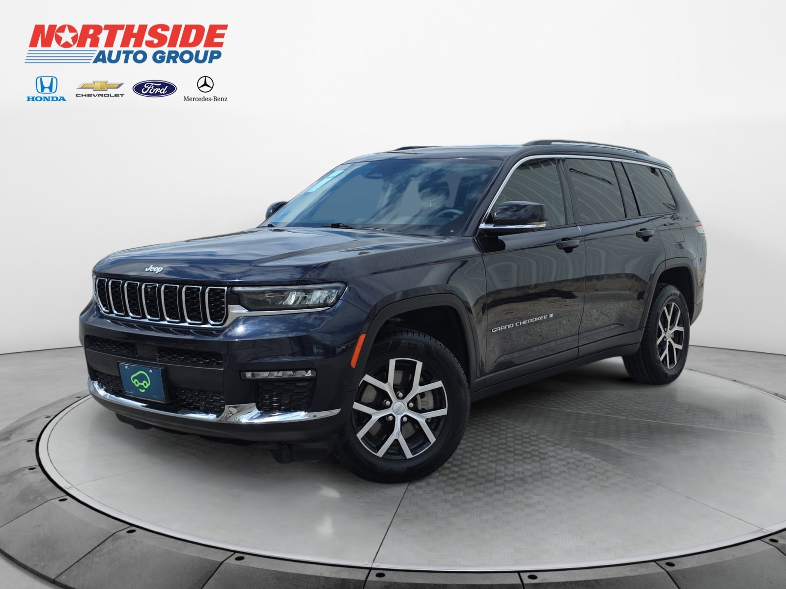 Used 2024 Black Jeep Limited image 3