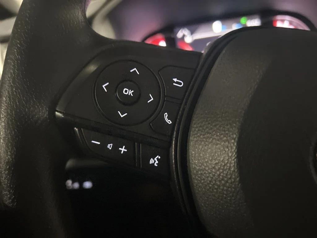 Used 2025 White Toyota XLE image 23