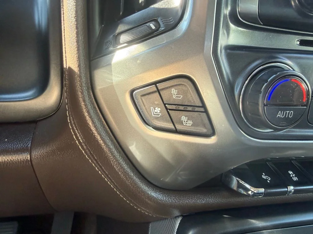Used 2018 Black Chevrolet LTZ image 20