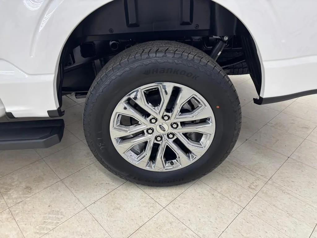 New 2026 Star White Metallic Tri-Coat Ford Lariat® image 27