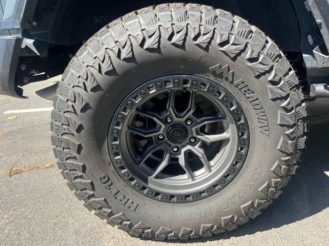 Used 2025 Gray Jeep Willys image 9