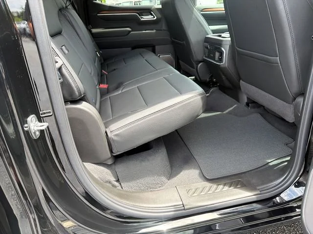 Used 2026 Onyx Black GMC Denali image 15