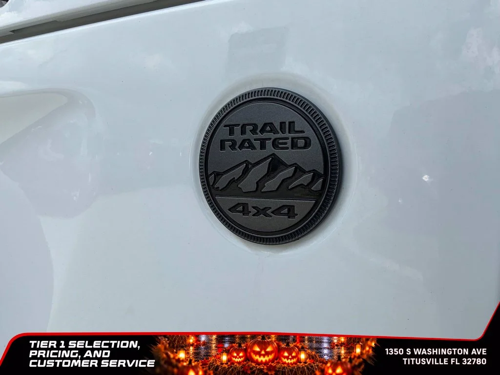 Used 2023 White Jeep Sport S image 18