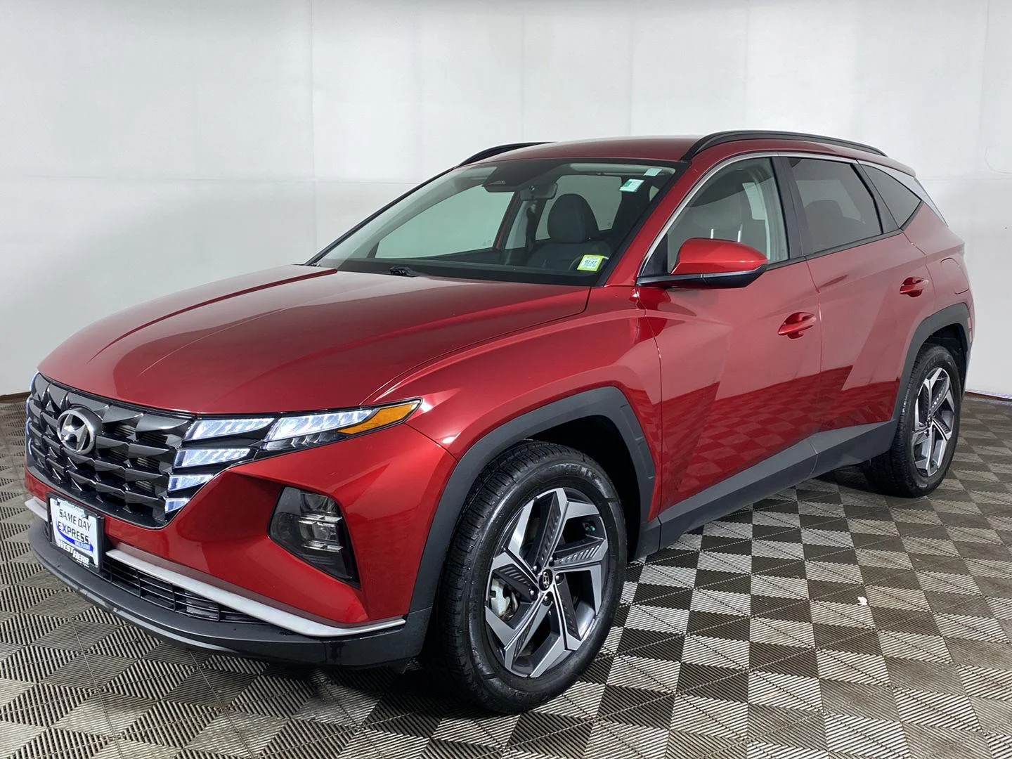 Used 2024 Ultimate Red Hyundai SEL image 37