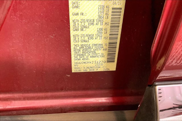 Used 2015 Red Nissan SL image 11