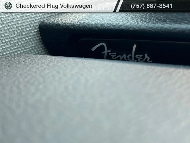 Used 2015 Platinum Gray Metallic Volkswagen TDI SEL Premium image 18