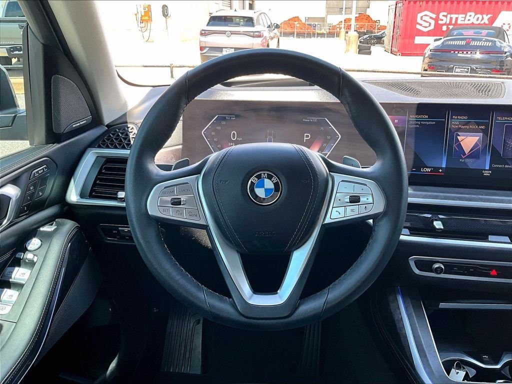 Used 2023 Gray BMW xDrive40i image 15