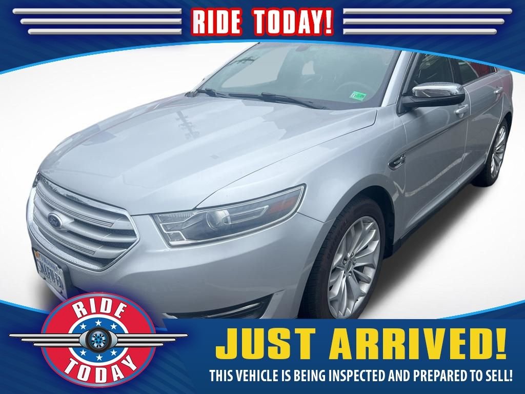 2016 Ford Taurus Limited FWD's photo