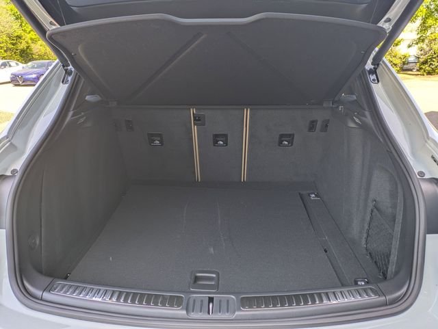 Used 2026 White Porsche Base image 7