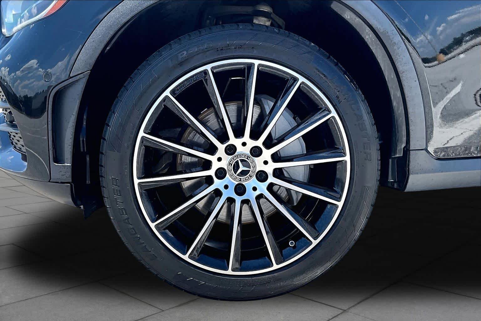 Used 2021 Black Mercedes-Benz GLC 300 image 11