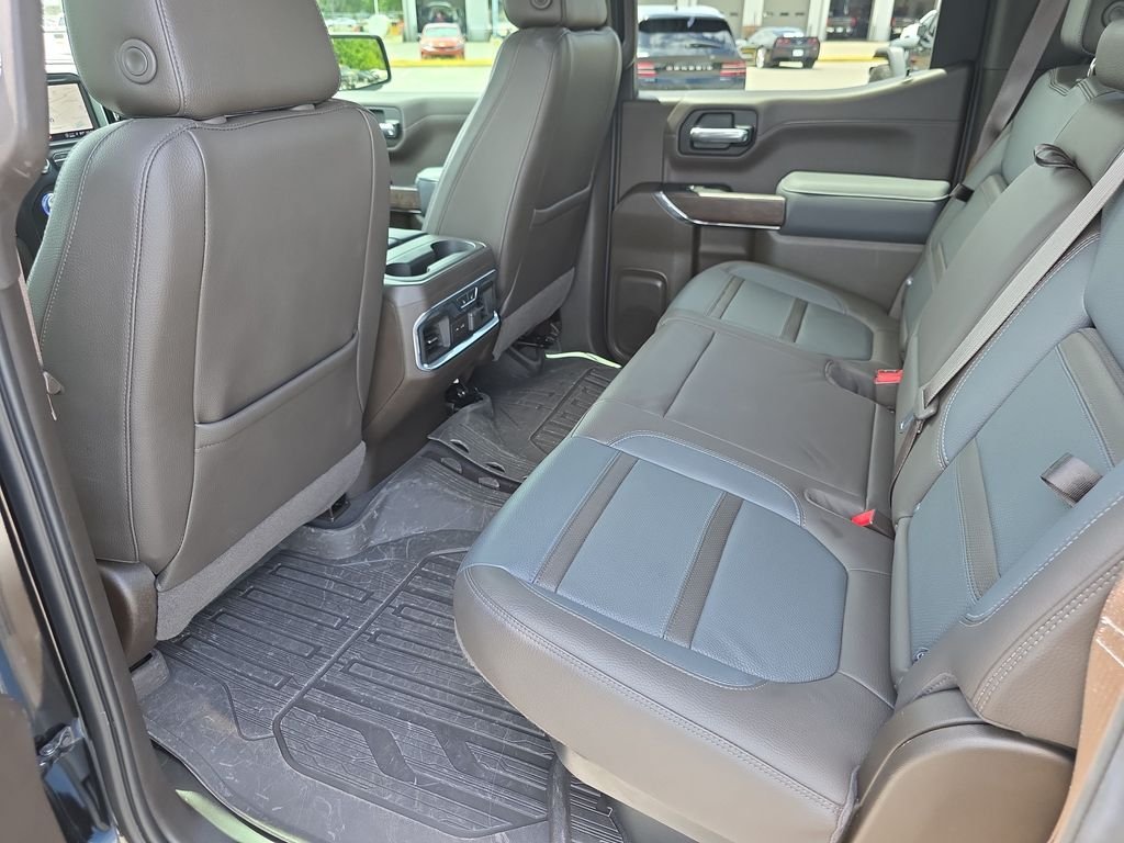 Used 2021 Black GMC Denali image 34
