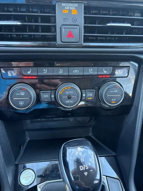 2022 Volkswagen Taos SEL - Photo 13