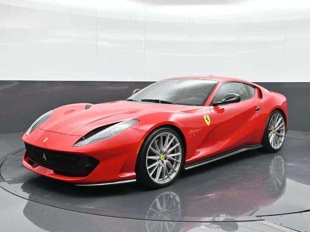 2019 Ferrari 812 Superfast Base