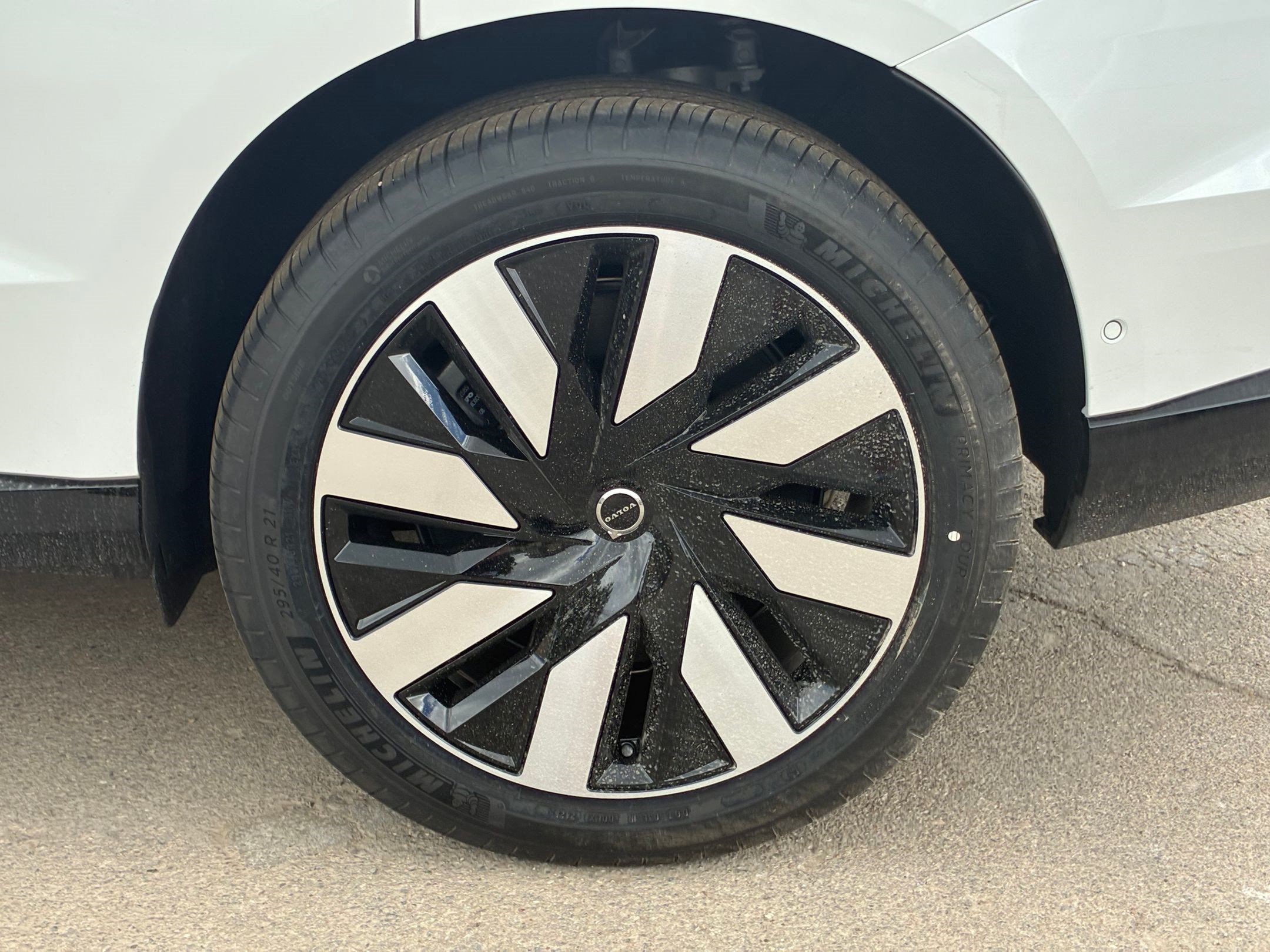 New 2026 Crystal White Volvo Ultra image 25