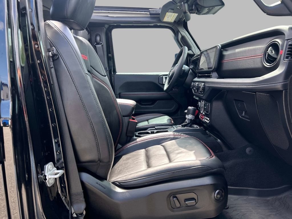 Used 2025 Black Jeep Rubicon X image 18
