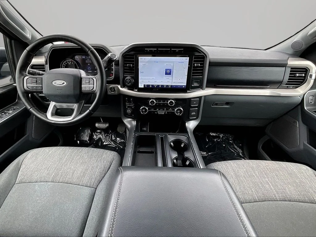 Certified Used 2021 Velocity Blue Metallic Ford XLT image 8