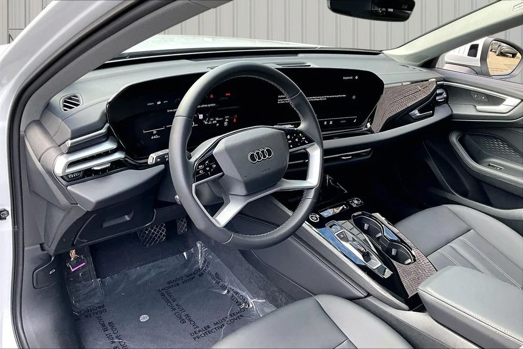 Used 2025 White Audi 2.0T Premium image 17