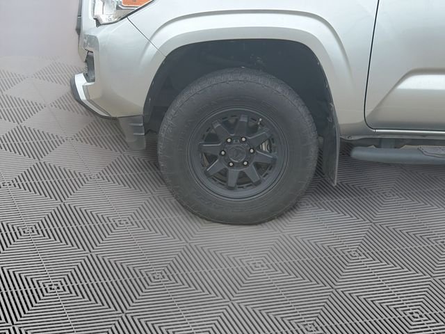 Certified Used 2022 Silver Toyota SR image 10