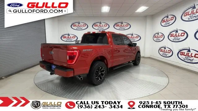 Certified Used 2023 Hot Pepper Red Metallic Tinted Clearcoat Ford XLT image 8