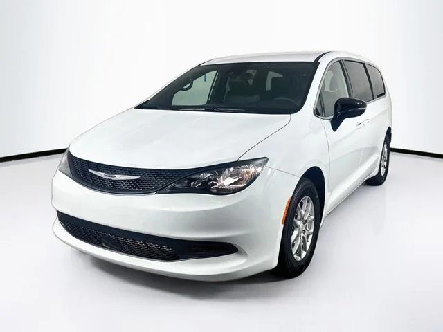 New 2027 Bright White Clear-Coat Exterior Paint Chrysler LX image 3