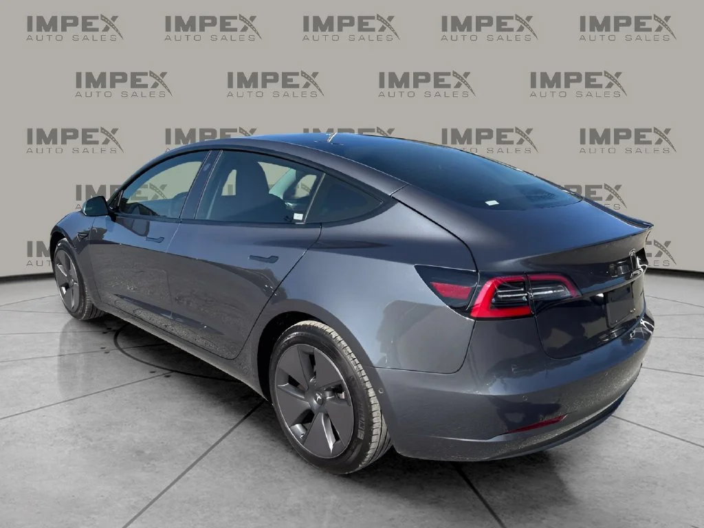 Used 2022 Gray Tesla Long Range image 3