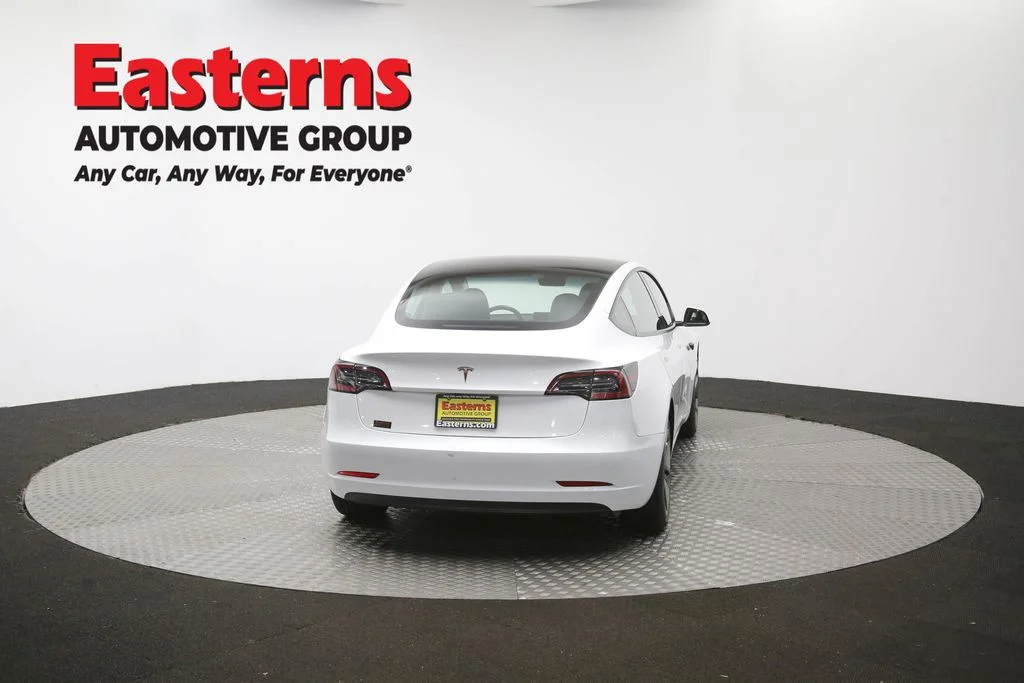 Used 2023 White Tesla Base image 33