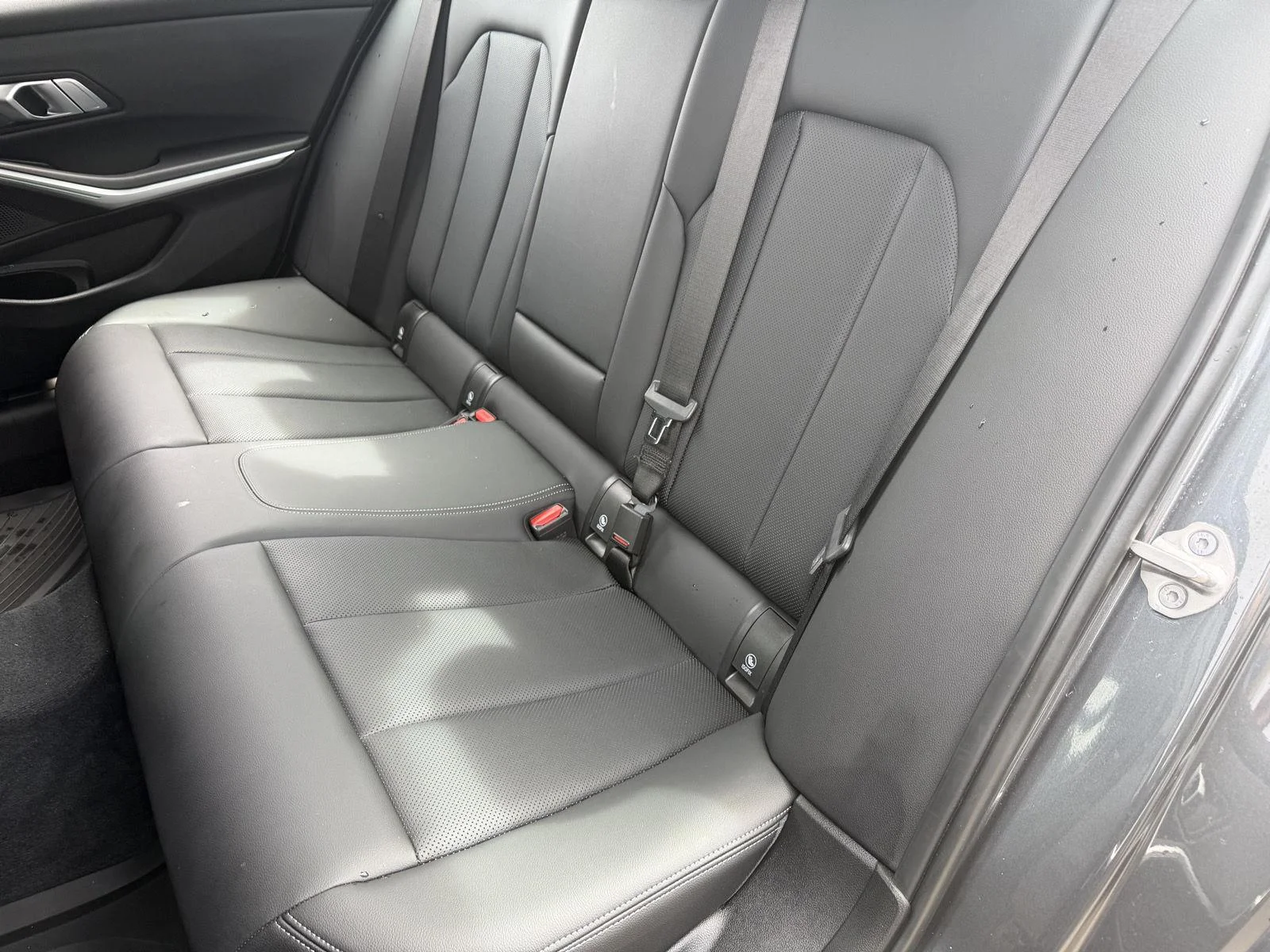 Used 2022 Mineral Grey Metallic BMW 330i xDrive image 18