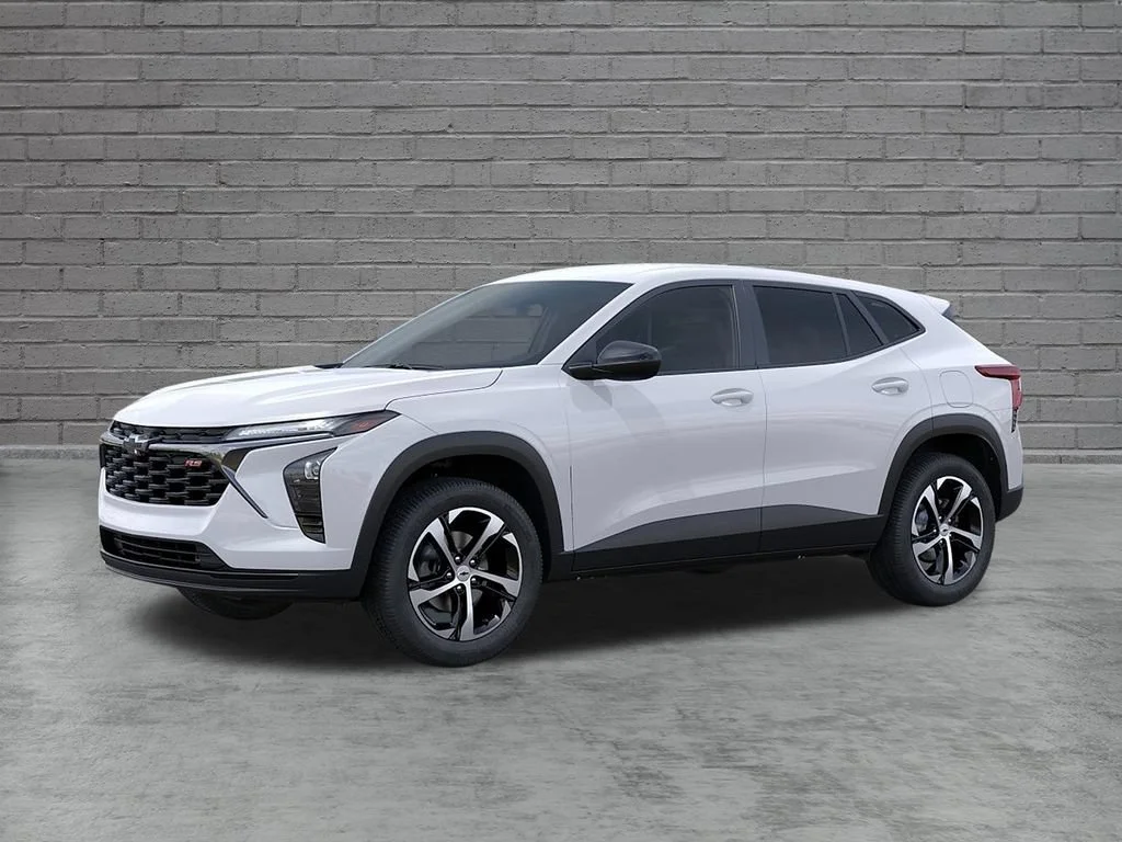 New 2026 Summit White Chevrolet 1RS image 2