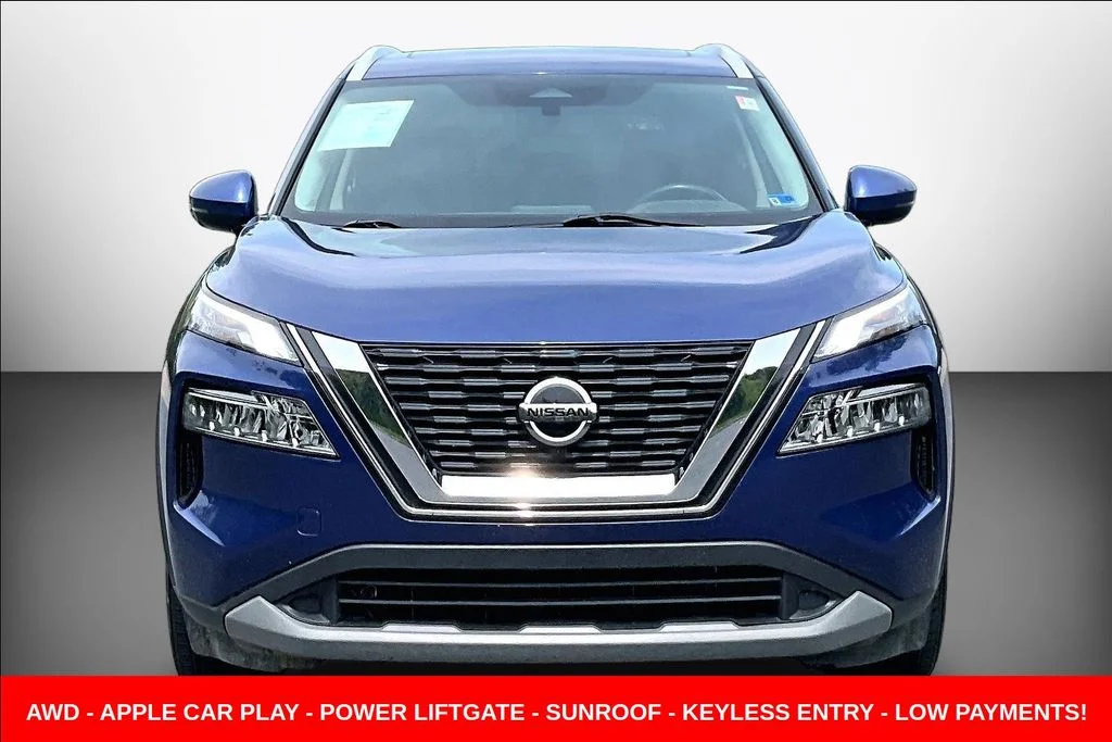 Used 2021 Blue Nissan SV image 2