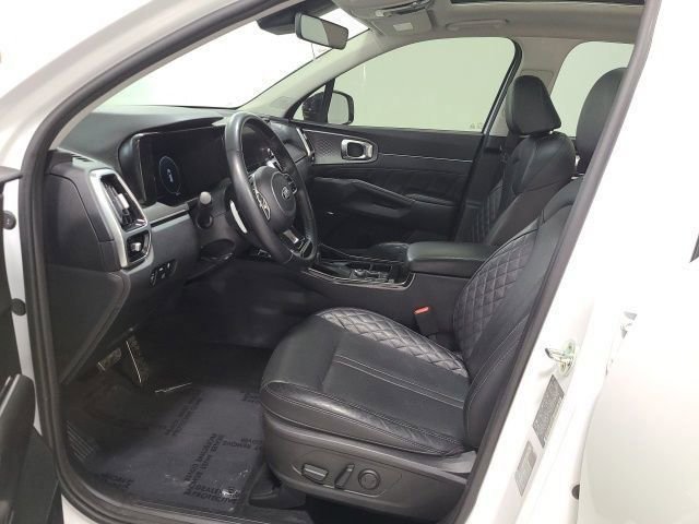 Used 2021 Glacial White Pearl Kia SX Prestige image 22