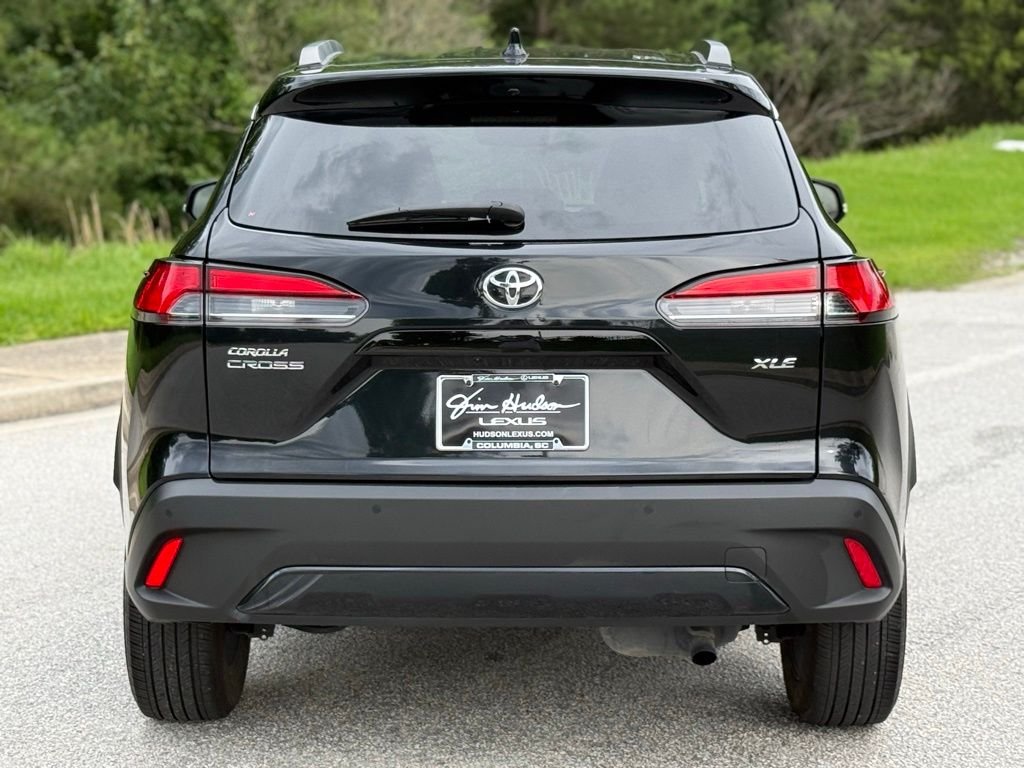 Used 2025 Black Toyota XLE image 10