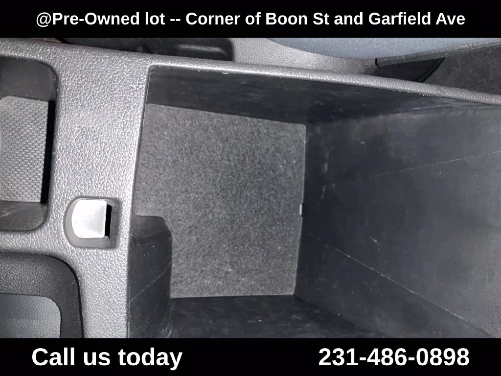 Used 2013 Gray Hyundai GLS image 24