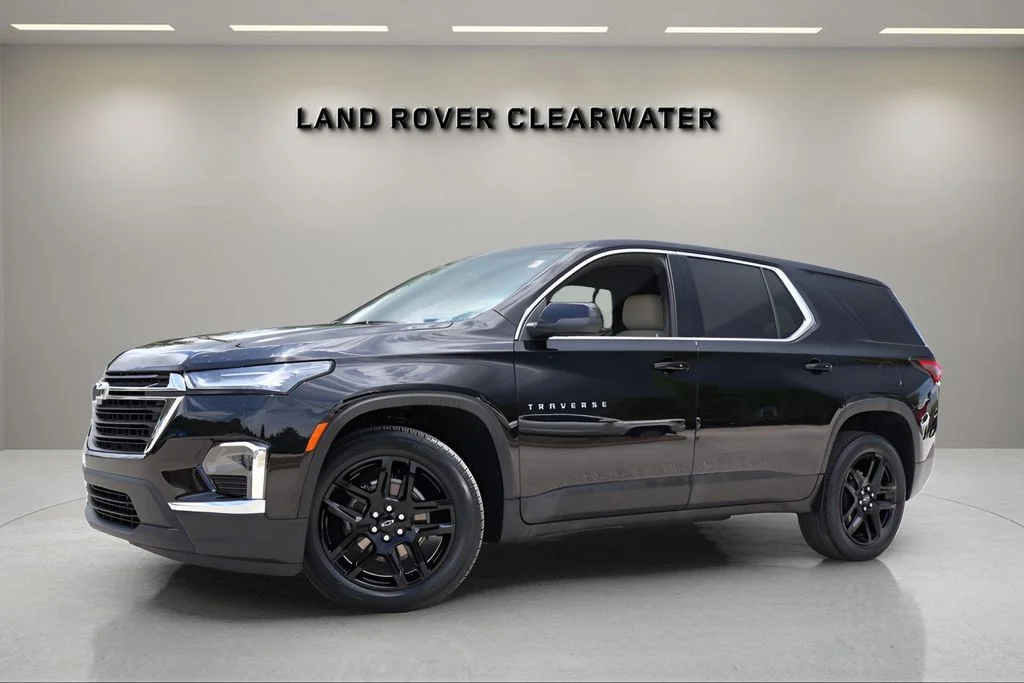 2022 Chevrolet Traverse FWD LS's photo