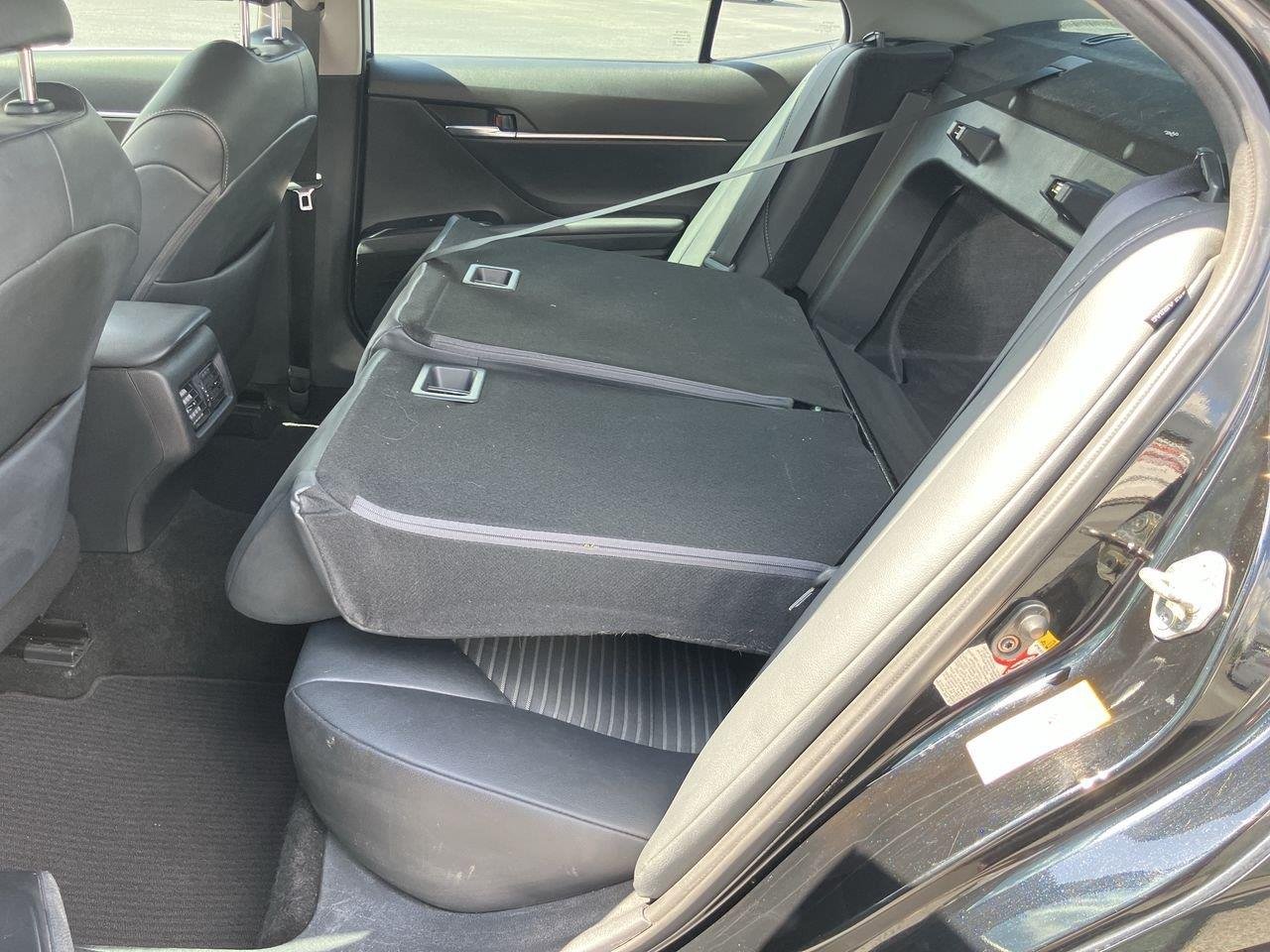 Used 2019 Black (Midnight Black Metallic) Toyota SE image 24