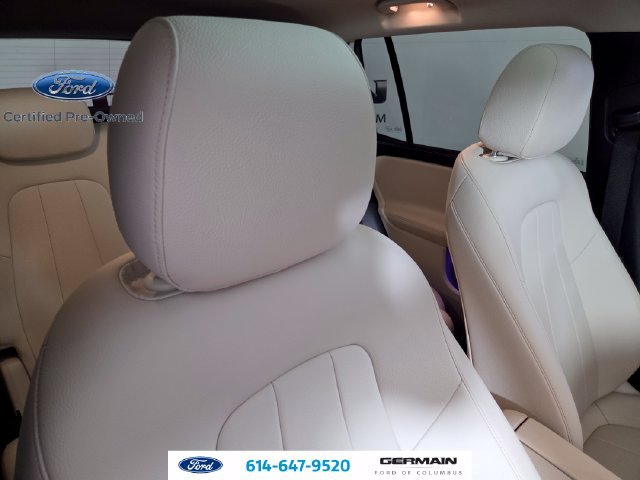 Certified Used 2023 Polar White Mercedes-Benz GLB 250 image 19