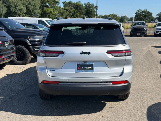 New 2026 Silver Zynith Exterior Paint Jeep Laredo image 7