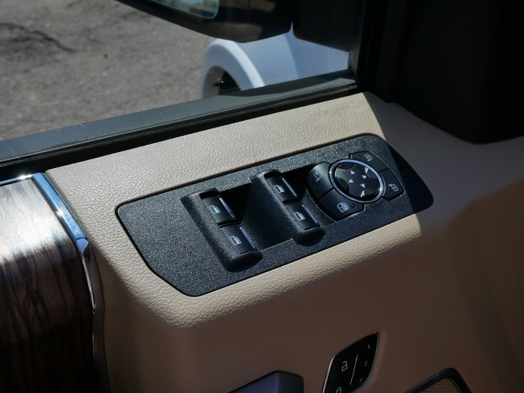 Used 2019 White Ford Lariat image 15