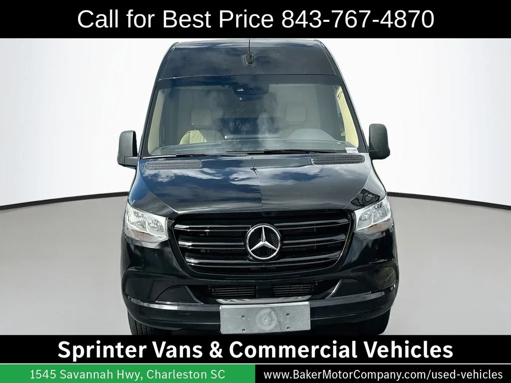 Used 2019 Jet Black Mercedes-Benz Cargo 170 WB EXT image 6