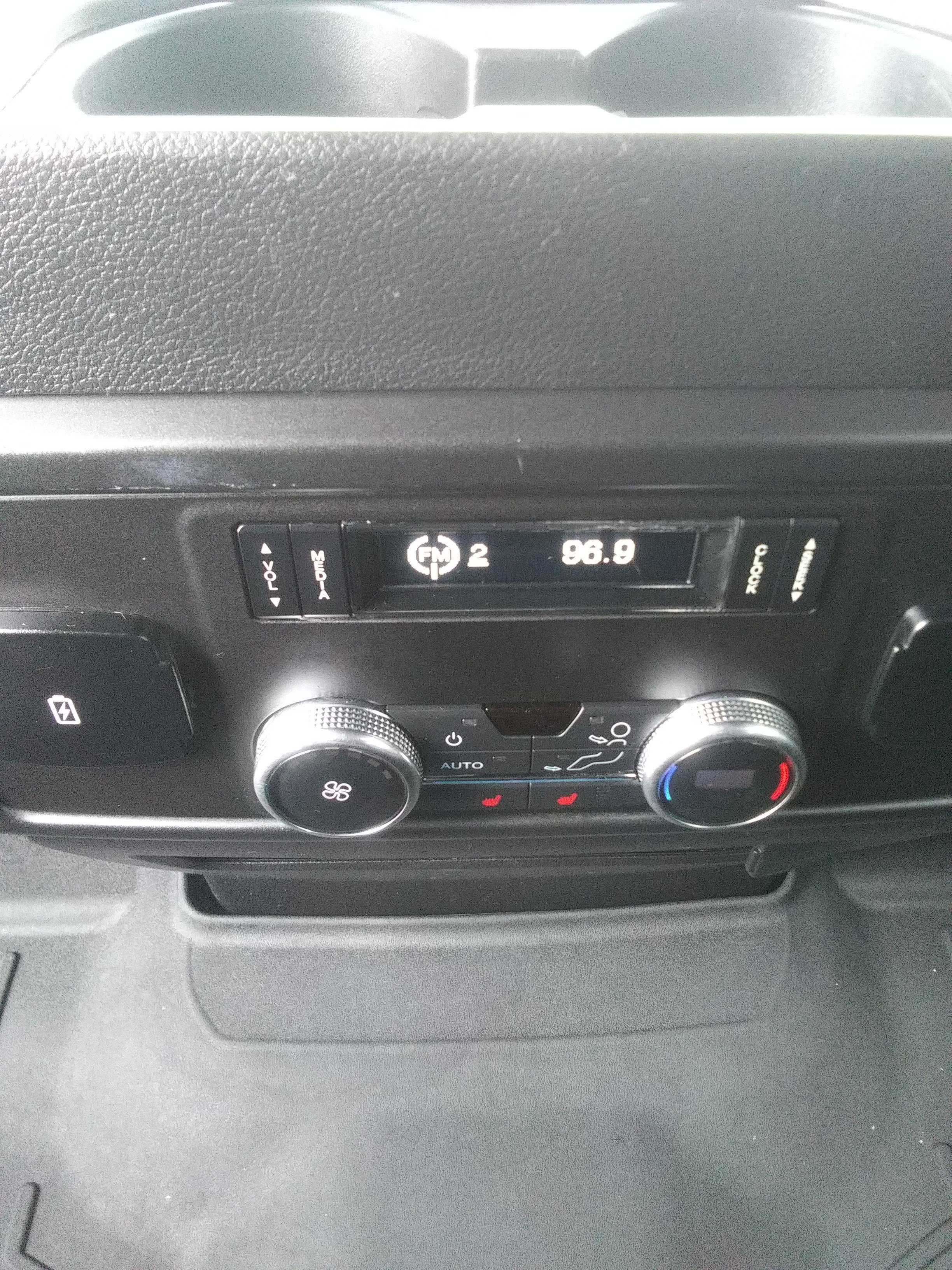 Used 2018 Gray Ford Limited image 12