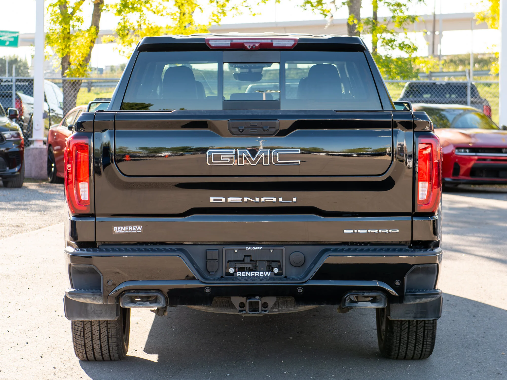 Used 2025 Black GMC Denali* | Crew Cab | Super Cruise | 3.0L Duramax | 305 HP | 495 LB-FT | Sunroof | image 16