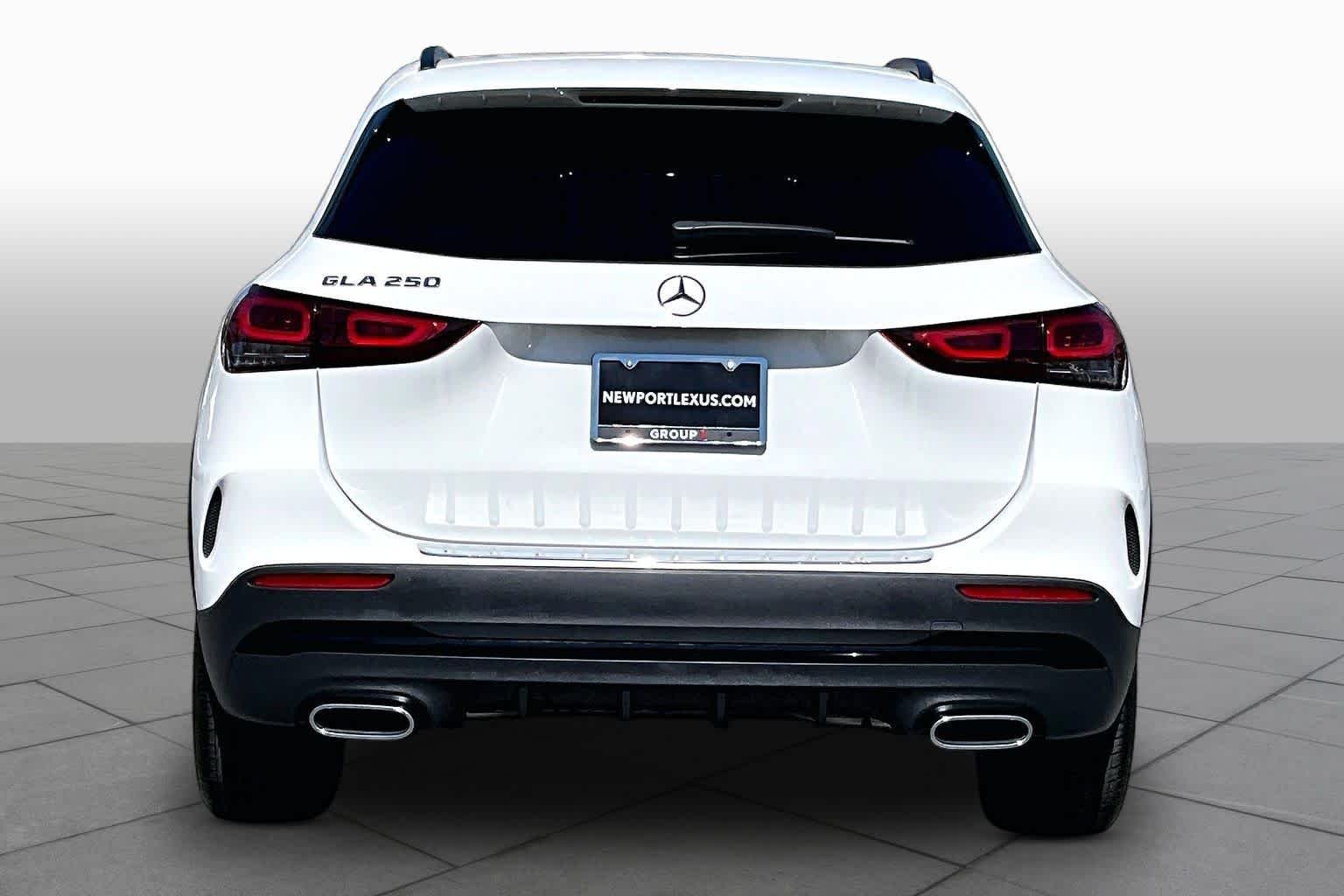 Used 2023 Polar White Mercedes-Benz GLA 250 image 4
