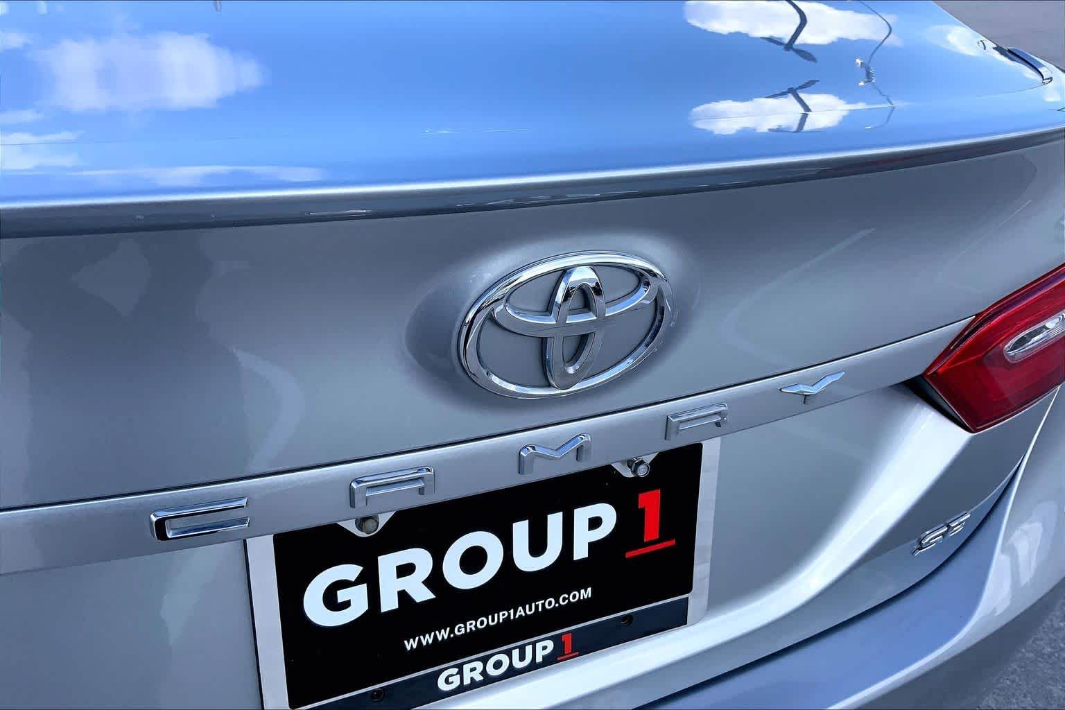 Used 2019 Celestial Silver Metallic Toyota SE image 30