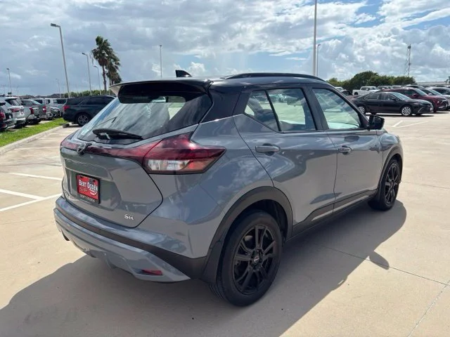 Used 2023 Gray Nissan SR image 6