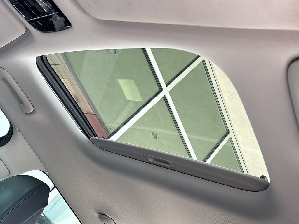 Used 2025 Gray Hyundai  image 18