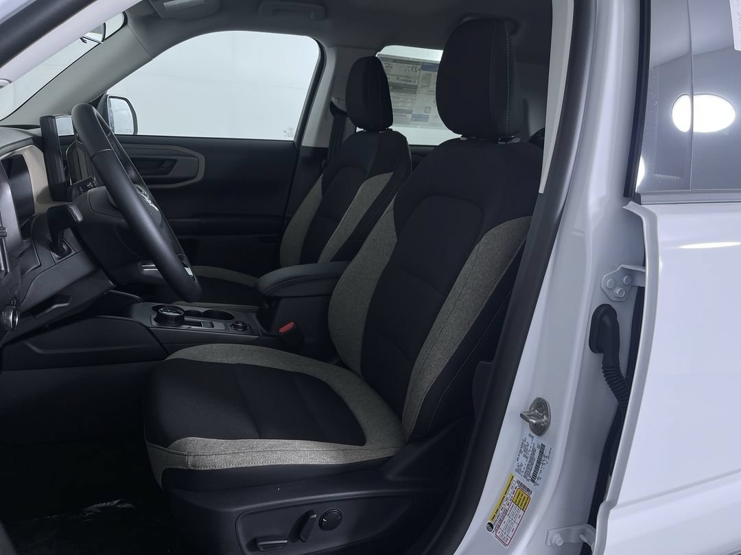 Used 2026 Oxford White Clearcoat Ford Big Bend image 15